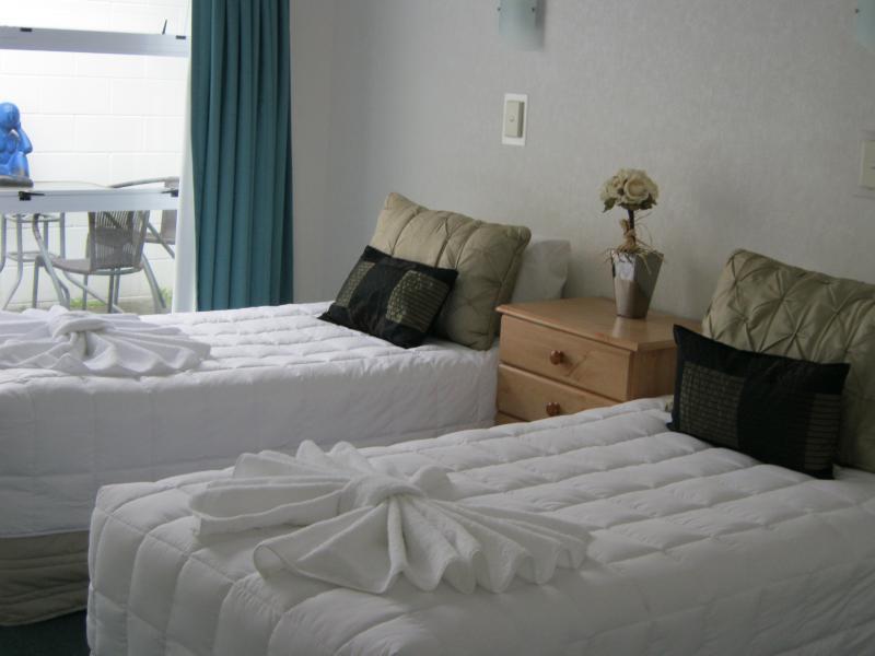 أوتوروهانغا Palm Court Motel المظهر الخارجي الصورة