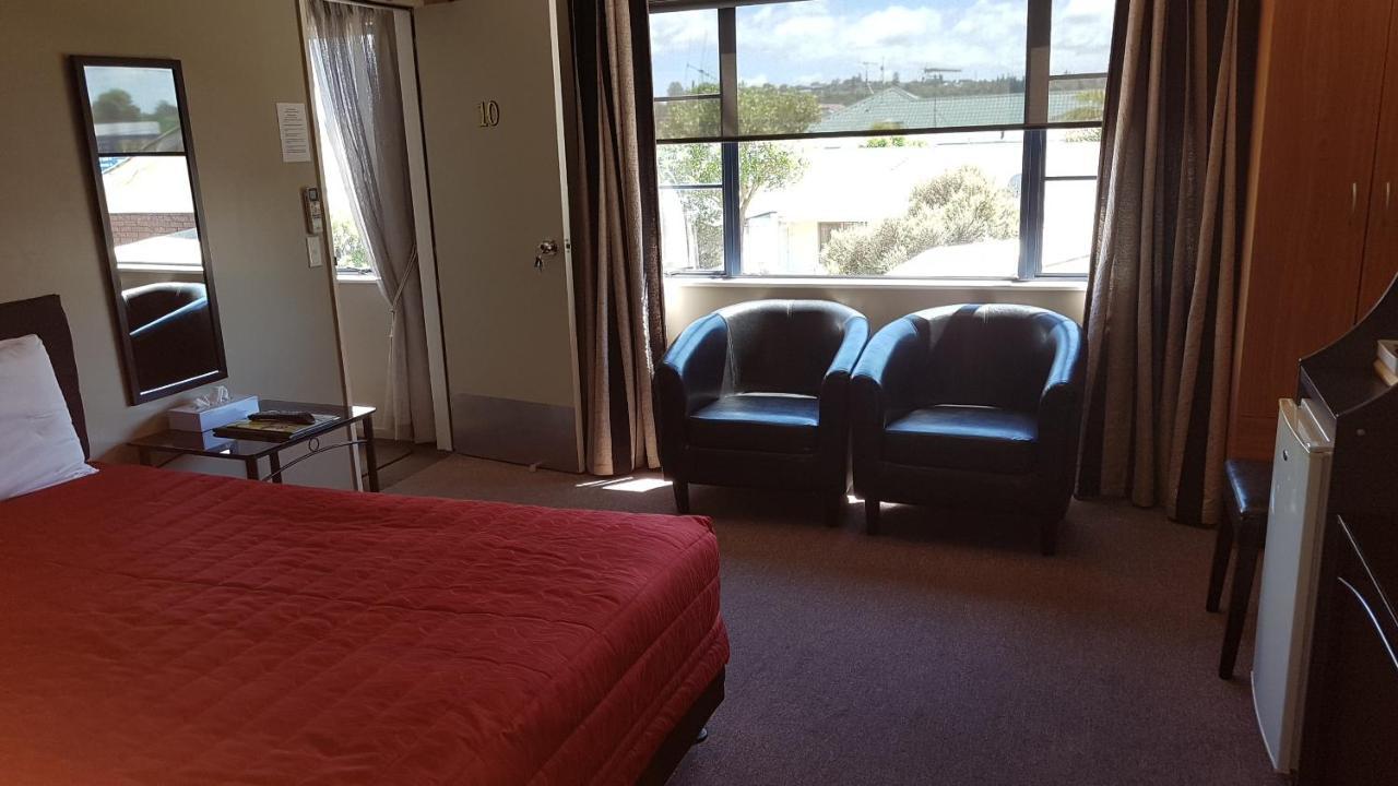 أوتوروهانغا Palm Court Motel المظهر الخارجي الصورة